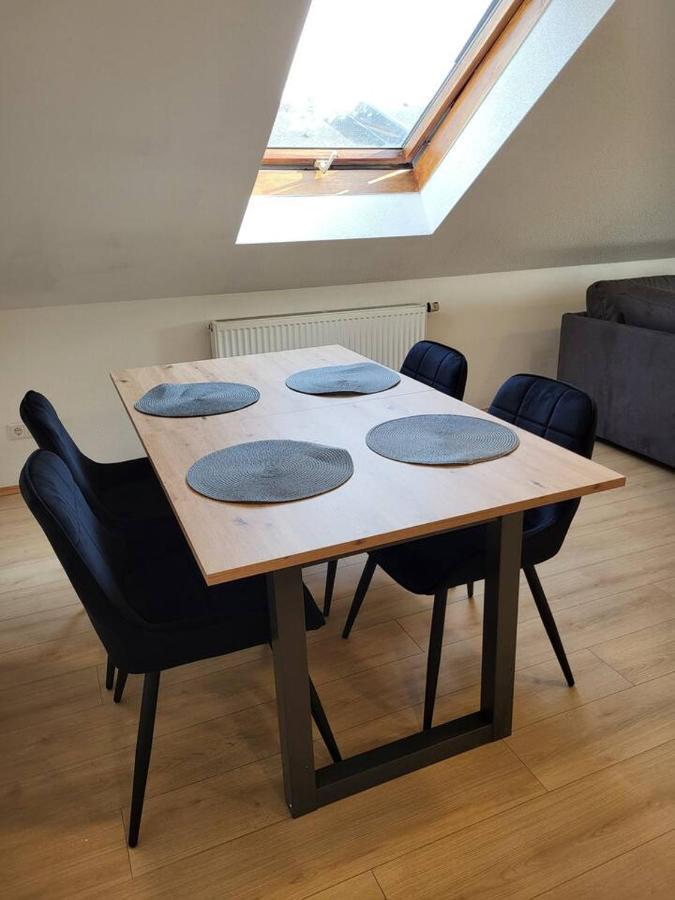 Zentrale Wohnung In Crailsheim Extérieur photo